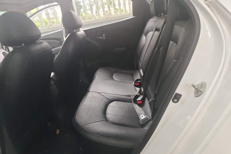 Used Hyundai ix35 2012 2.0L Automatic Two-Wheel Drive Elite Edition GLS Left Rear Seat