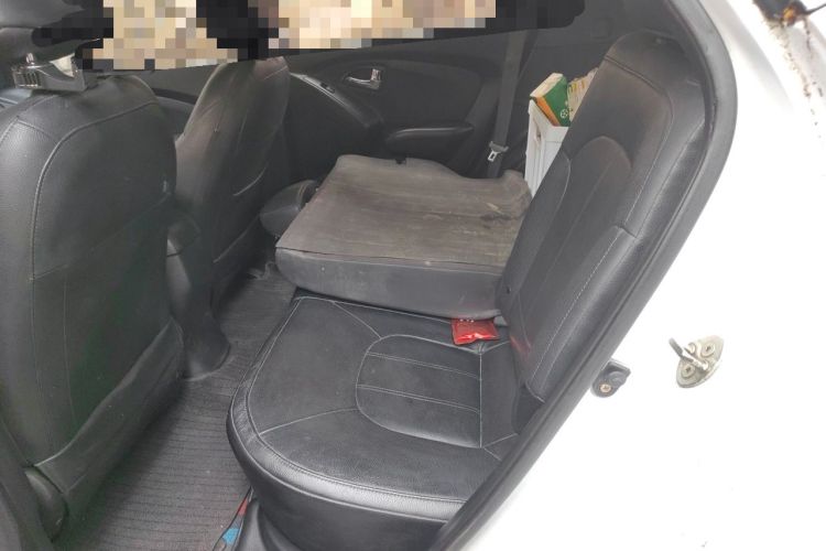 Used Hyundai ix35 2012 2.4L Automatic 4x4 Navigation Edition GLS Left Rear Seat