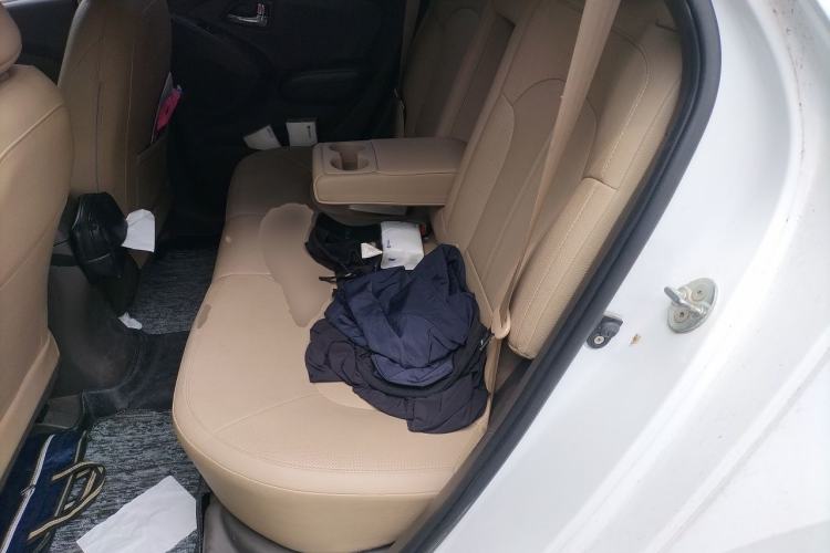 Used Hyundai ix35 2012 2.0L Automatic Two-Wheel Drive Elite Edition GLS Left Rear Seat