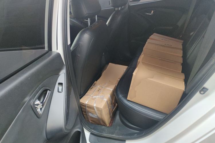 Used Hyundai ix35 2012 2.0L Automatic Two-Wheel Drive Elite Edition GLS Left Rear Seat