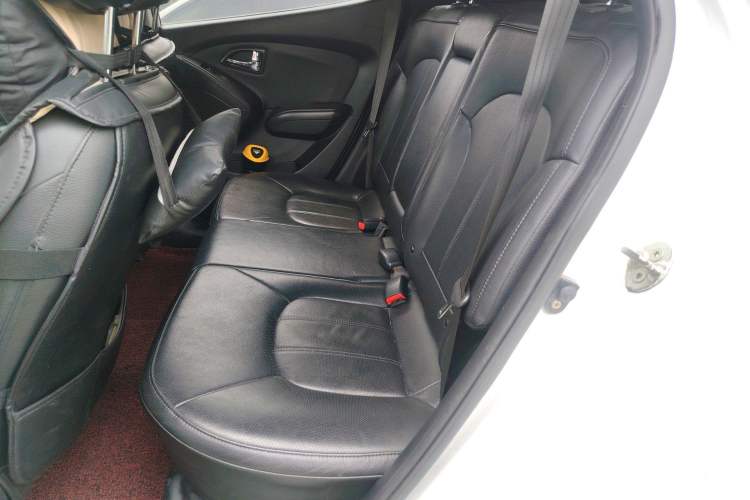 Used Hyundai ix35 2012 2.0L Automatic Two-Wheel Drive Elite Edition GLS Left Rear Seat