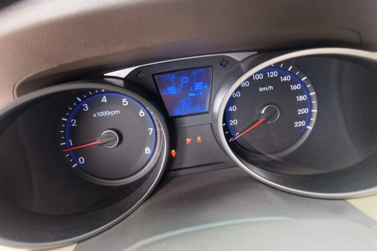 Used Hyundai ix35 2012 2.0L Automatic Two-Wheel Drive Elite Edition GLS Odometer Close Up