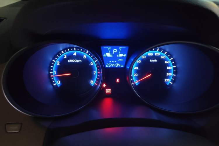 Used Hyundai ix35 2012 2.0L Automatic Two-Wheel Drive Elite Edition GLS Odometer Close Up