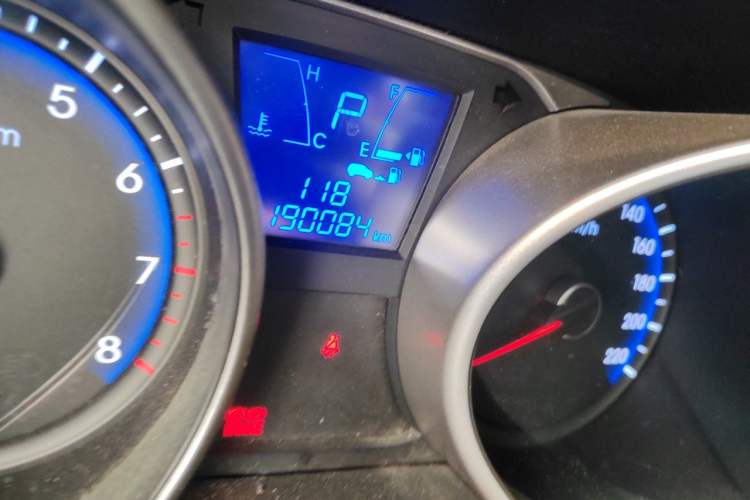 Used Hyundai ix35 2012 2.0L Automatic Two-Wheel Drive Elite Edition GLS Odometer Close Up