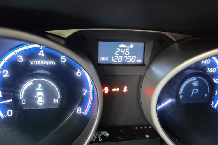 Used Hyundai ix35 2012 2.4L Automatic 4x4 Navigation Edition GLS Odometer Close Up