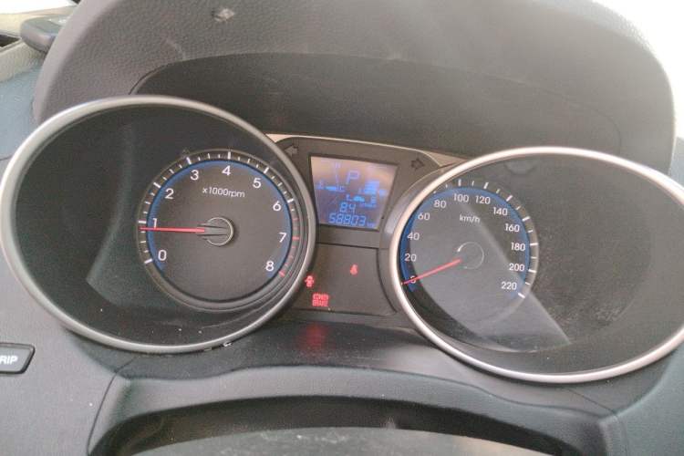 Used Hyundai ix35 2012 2.0L Automatic Two-Wheel Drive Elite Edition GLS Odometer Close Up