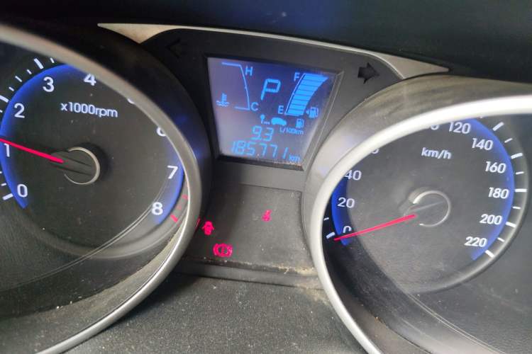 Used Hyundai ix35 2012 2.0L Automatic Two-Wheel Drive Elite Edition GLS Odometer Close Up