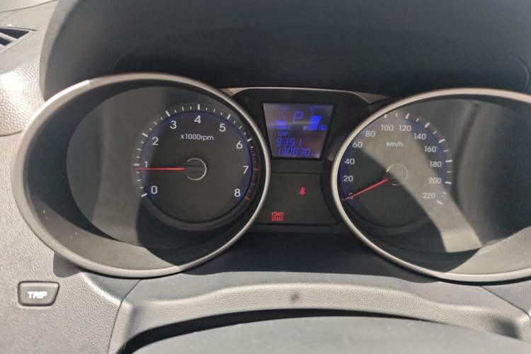 Used Hyundai ix35 2012 2.0L Automatic Two-Wheel Drive Elite Edition GLS Odometer Close Up