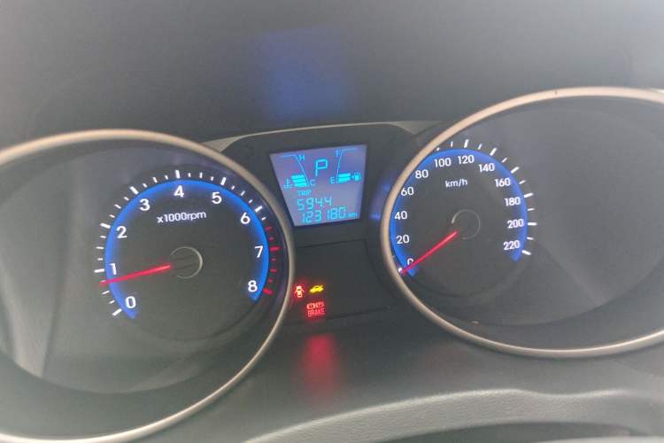 Used Hyundai ix35 2012 2.0L Automatic Two-Wheel Drive Elite Edition GLS Odometer Close Up