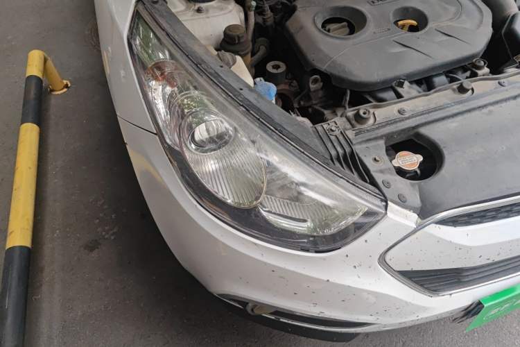 Used Hyundai ix35 2012 2.0L Automatic Two-Wheel Drive Elite Edition GLS Right Front Headlight