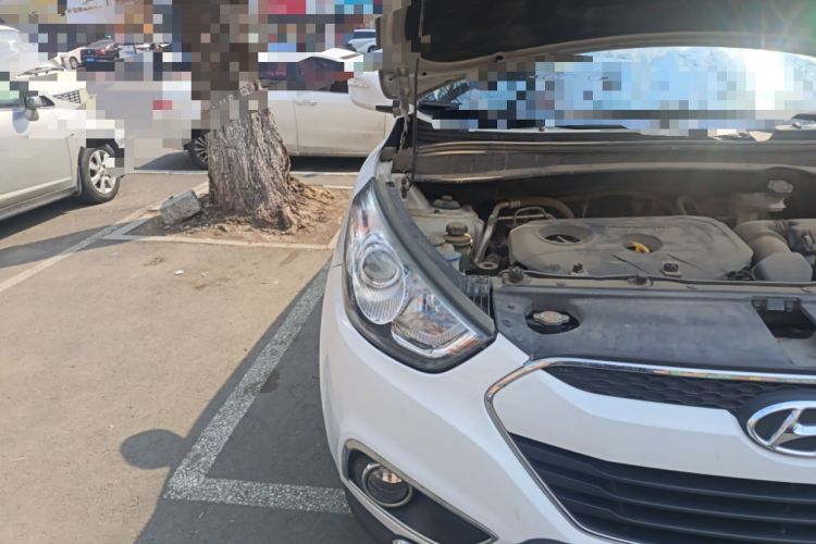 Used Hyundai ix35 2012 2.0L Automatic Two-Wheel Drive Elite Edition GLS Right Front Headlight