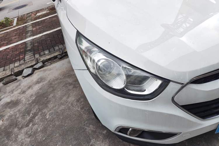 Used Hyundai ix35 2012 2.0L Automatic Two-Wheel Drive New Edition GL Right Front Headlight