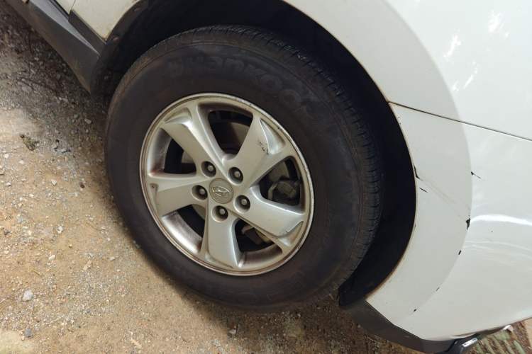 Used Hyundai ix35 2012 2.0L Automatic Two-Wheel Drive New Edition GL Right Front Wheel Hub