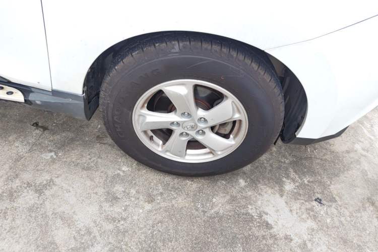 Used Hyundai ix35 2012 2.0L Automatic Two-Wheel Drive New Edition GL Right Front Wheel Hub