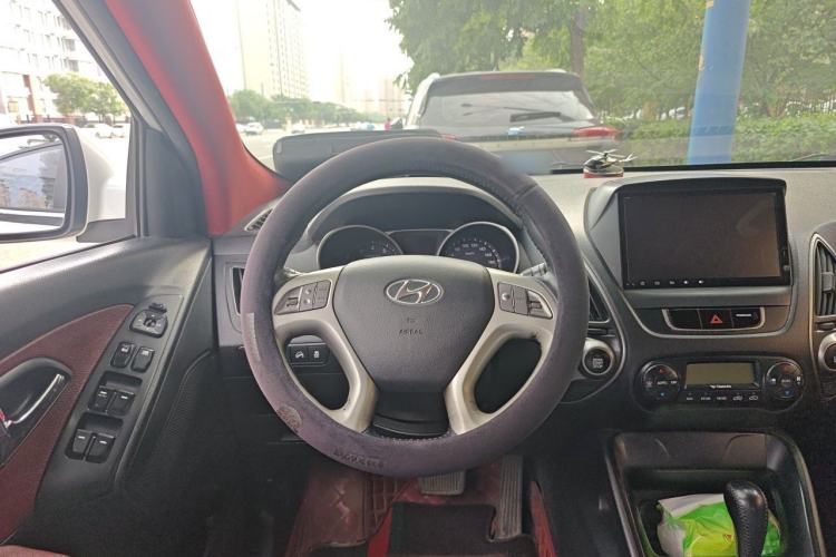 Used Hyundai ix35 2012 2.0L Automatic Two-Wheel Drive Elite Edition GLS Steering Wheel