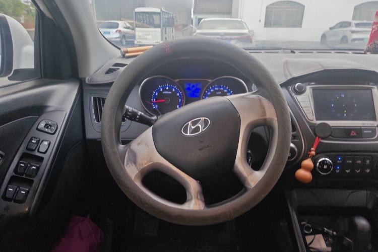 Used Hyundai ix35 2012 2.0L Automatic Two-Wheel Drive New Edition GL Steering Wheel