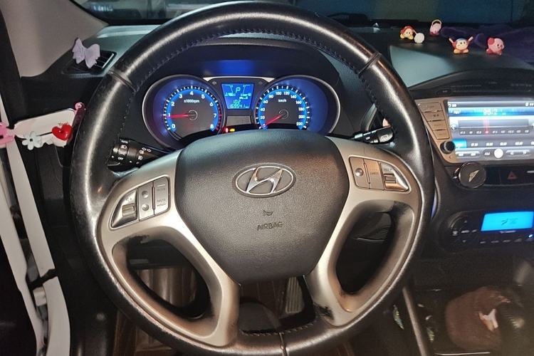 Used Hyundai ix35 2012 2.0L Automatic Two-Wheel Drive Elite Edition GLS Steering Wheel