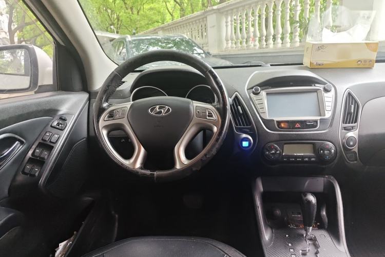 Used Hyundai ix35 2012 2.0L Automatic Two-Wheel Drive Elite Edition GLS Steering Wheel