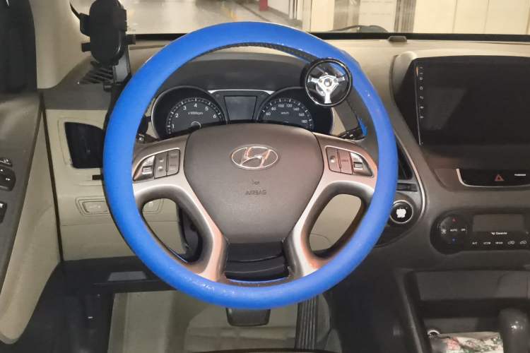 Used Hyundai ix35 2012 2.0L Automatic Two-Wheel Drive Elite Edition GLS Steering Wheel