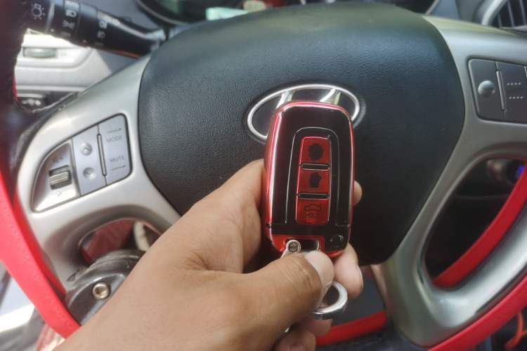 Used Hyundai ix35 2012 2.0L Automatic Two-Wheel Drive Elite Edition GLS Vehicle Key