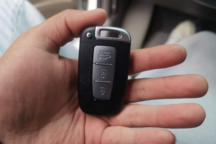 Used Hyundai ix35 2012 2.0L Automatic Two-Wheel Drive Elite Edition GLS Vehicle Key