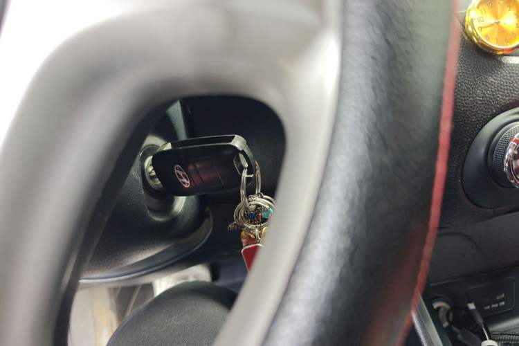 Used Hyundai ix35 2012 2.0L Automatic Two-Wheel Drive New Edition GL Vehicle Key