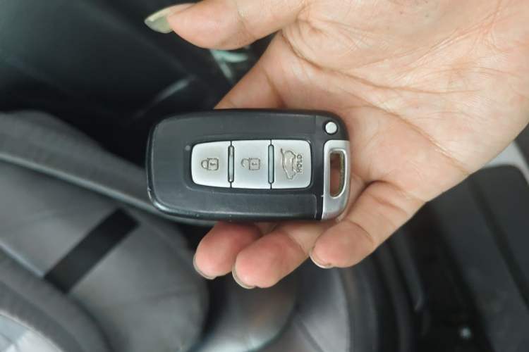 Used Hyundai ix35 2012 2.0L Automatic Two-Wheel Drive Elite Edition GLS Vehicle Key