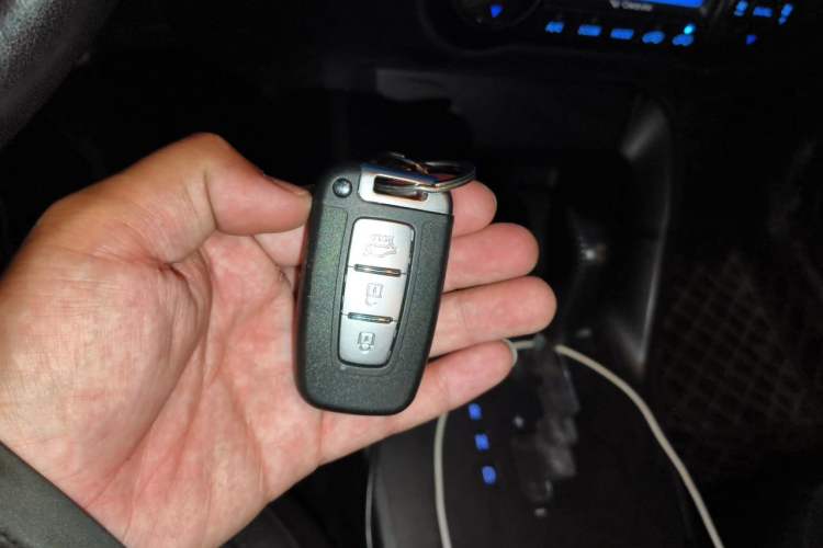 Used Hyundai ix35 2012 2.0L Automatic Two-Wheel Drive Elite Edition GLS Vehicle Key