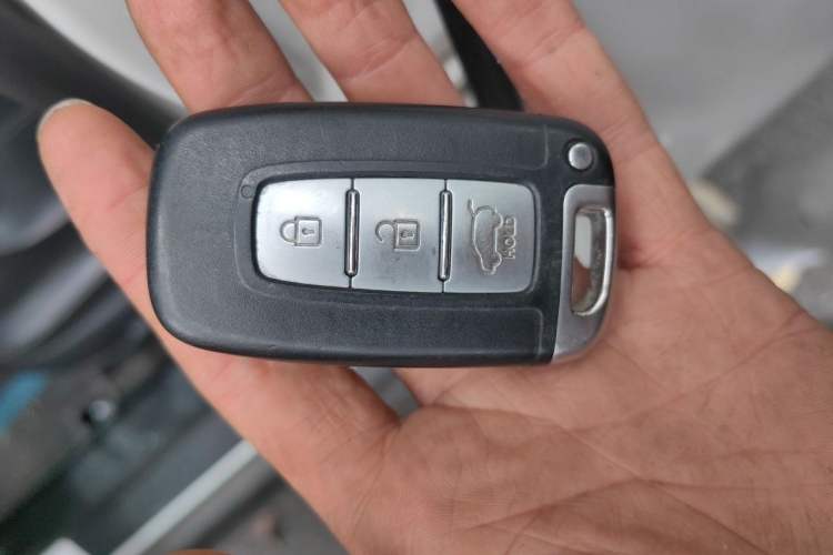 Used Hyundai ix35 2012 2.4L Automatic 4x4 Navigation Edition GLS Vehicle Key