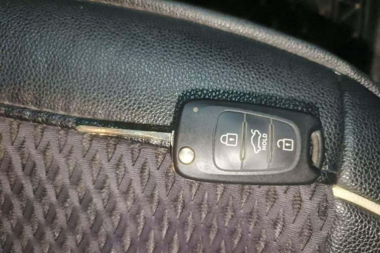 Used Hyundai ix35 2012 2.0L Automatic Two-Wheel Drive New Edition GL Vehicle Key