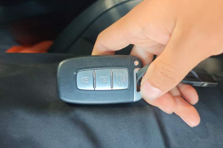 Used Hyundai ix35 2012 2.0L Automatic Two-Wheel Drive Elite Edition GLS Vehicle Key
