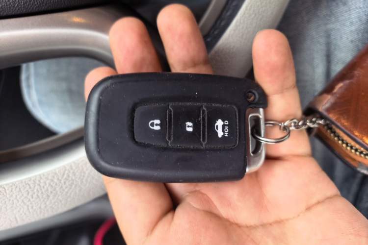 Used Hyundai ix35 2012 2.0L Automatic Two-Wheel Drive Elite Edition GLS Vehicle Key