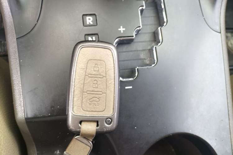 Used Hyundai ix35 2012 2.0L Automatic Two-Wheel Drive Elite Edition GLS Vehicle Key
