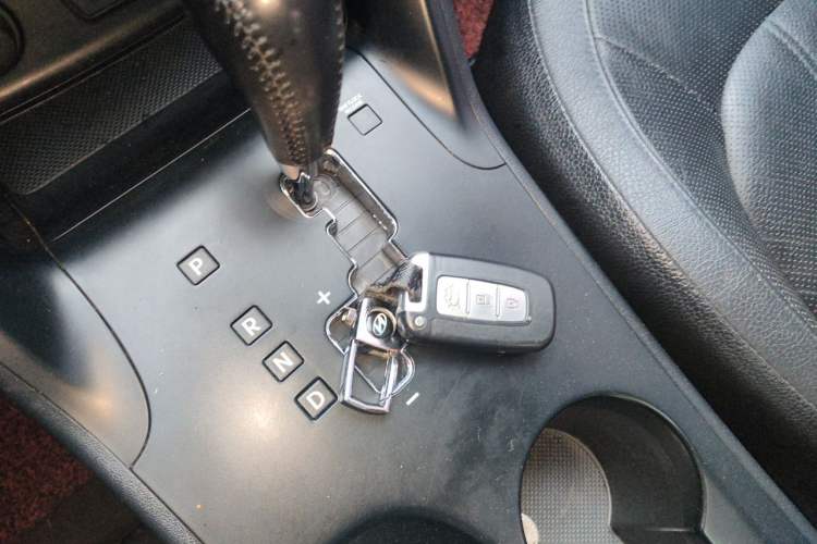 Used Hyundai ix35 2012 2.0L Automatic Two-Wheel Drive Elite Edition GLS Vehicle Key