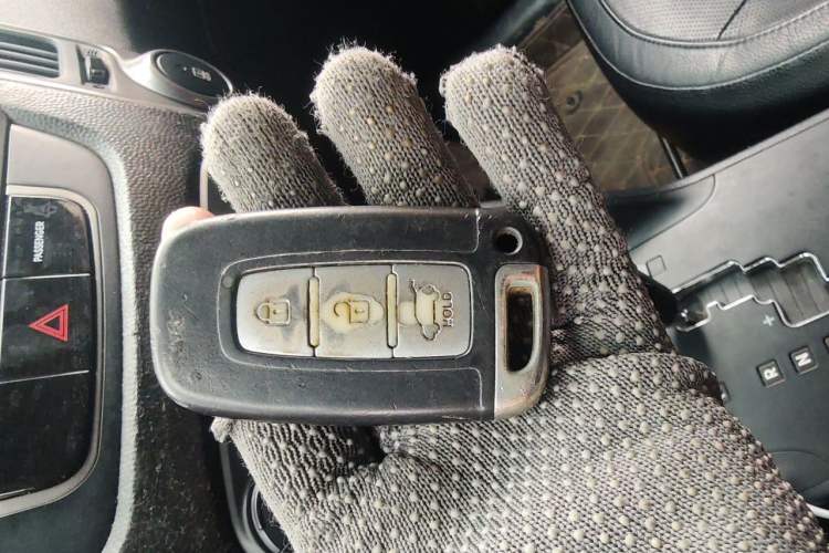 Used Hyundai ix35 2012 2.0L Automatic Two-Wheel Drive Elite Edition GLS Vehicle Key