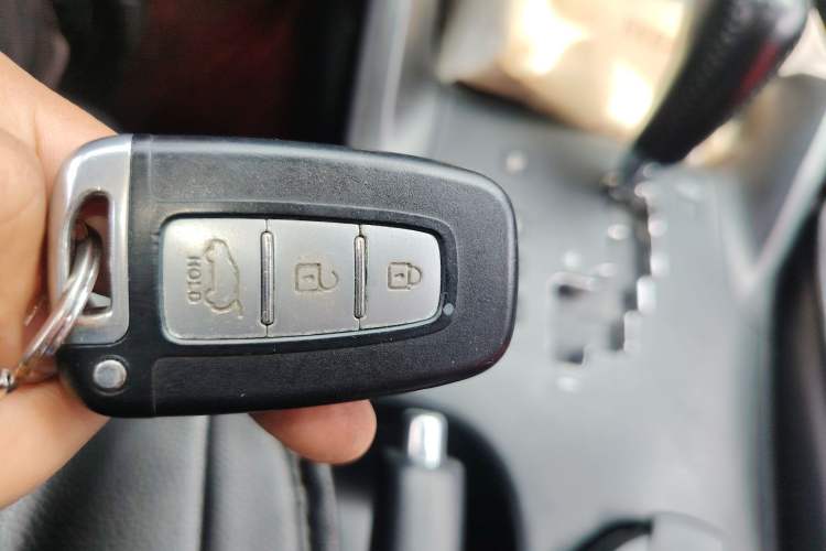 Used Hyundai ix35 2012 2.0L Automatic Two-Wheel Drive Elite Edition GLS Vehicle Key