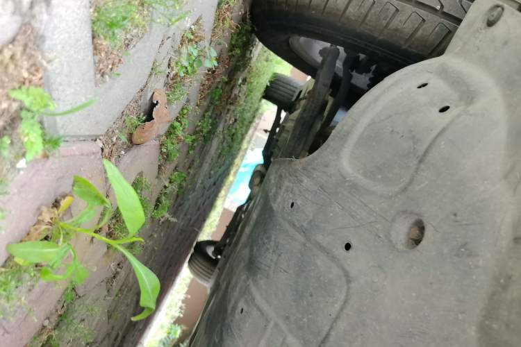 Used Hyundai ix35 2012 2.0L Automatic Two-Wheel Drive New Edition GL Chassis Front Left