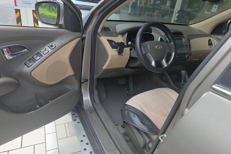Used Hyundai ix35 2012 2.0L Automatic Two-Wheel Drive New Edition GL Driver Seat