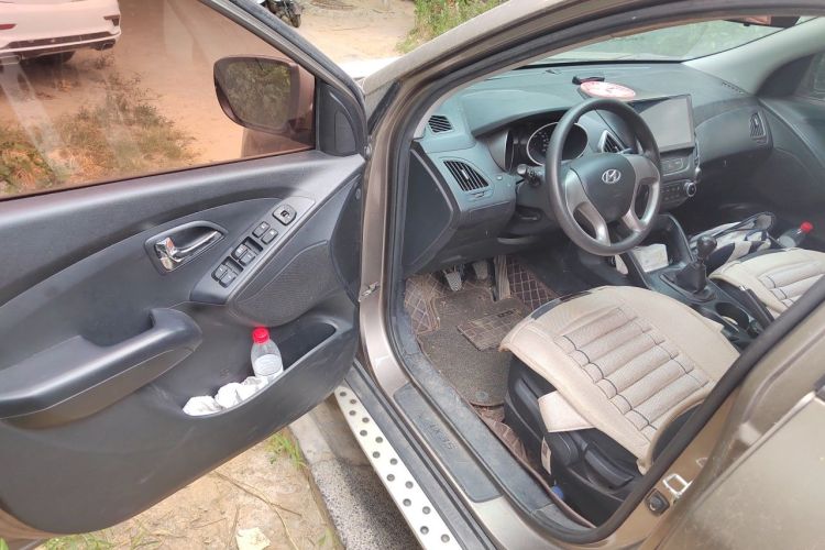 Used Hyundai ix35 2012 2.0L Manual Two-Wheel Drive New Edition GL Driver Seat