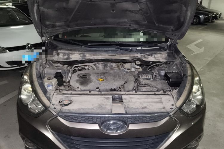 Used Hyundai ix35 2012 2.0L Automatic Two-Wheel Drive Elite Edition GLS Engine Bay