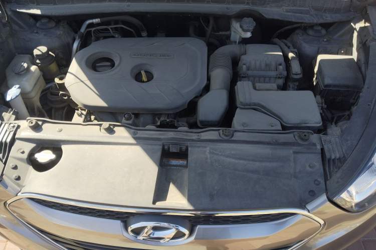 Used Hyundai ix35 2012 2.0L Automatic Two-Wheel Drive New Edition GL Engine Bay