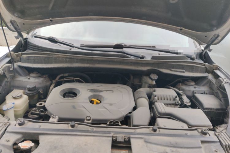 Used Hyundai ix35 2012 2.0L Automatic Two-Wheel Drive Elite Edition GLS Engine Bay