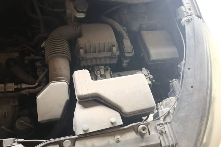 Used Hyundai ix35 2012 2.0L Automatic Two-Wheel Drive Elite Edition GLS Engine Bay Left