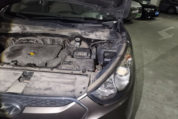 Used Hyundai ix35 2012 2.0L Automatic Two-Wheel Drive Elite Edition GLS Engine Bay Left