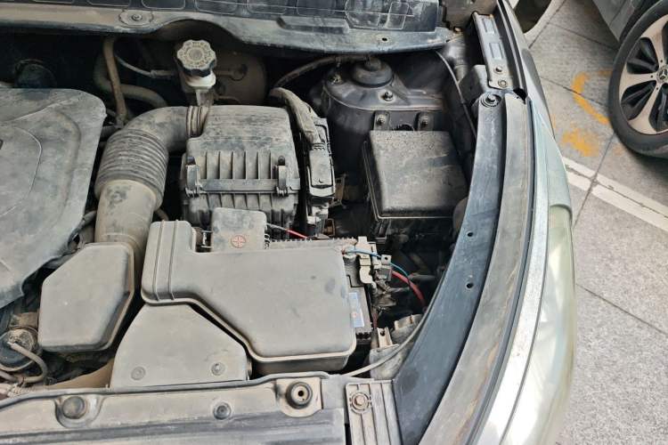 Used Hyundai ix35 2012 2.0L Automatic Two-Wheel Drive Elite Edition GLS Engine Bay Left