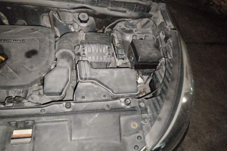 Used Hyundai ix35 2012 2.0L Automatic Two-Wheel Drive Elite Edition GLS Engine Bay Left