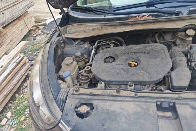 Used Hyundai ix35 2012 2.0L Automatic Two-Wheel Drive Elite Edition GLS Engine Bay Right
