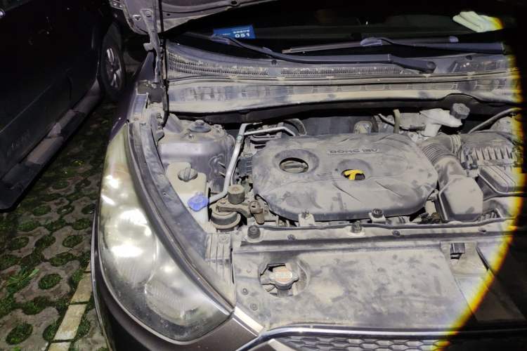 Used Hyundai ix35 2012 2.0L Automatic 4x4 Prestige Edition GLS Engine Bay Right