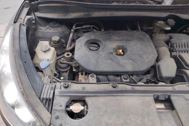Used Hyundai ix35 2012 2.0L Manual Two-Wheel Drive New Edition GL Engine Bay Right