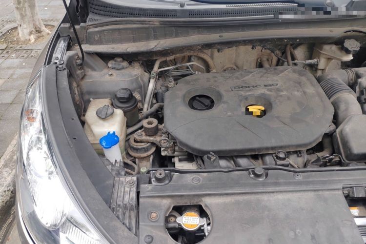 Used Hyundai ix35 2012 2.0L Automatic Two-Wheel Drive Elite Edition GLS Engine Bay Right